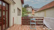 CASĂ ÎN ȘCHEI CU 4 CAMERE | 140 MP UTILI + DEMISOL ȘI TERASĂ 