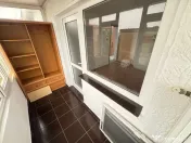 Apartament 2 camere zona Poarta 6 cu Centrala si Loc de Parcare