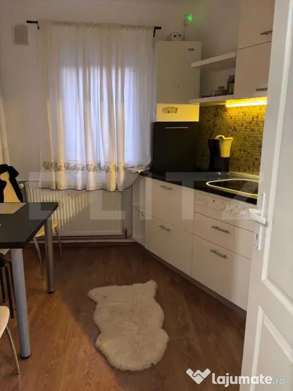 Garsoniera complet decomandat, mobilat modern, zona Podul C - Cluj-Napoca (Cluj)