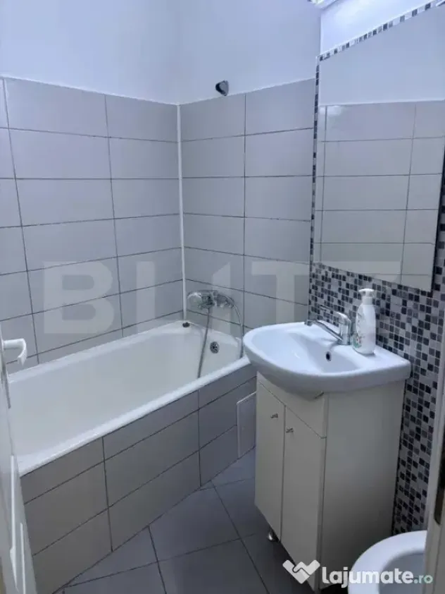 Garsoniera complet decomandat, mobilat modern, zona Podul C - Cluj-Napoca (Cluj)