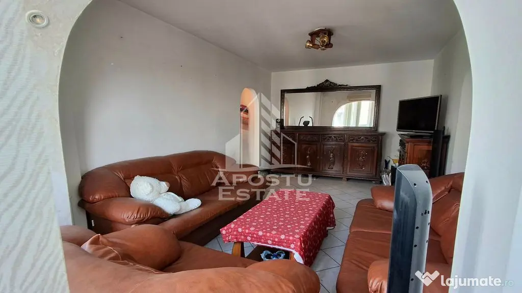 Apartament 4 camere micalaca zona 100 - Arad (Arad)
