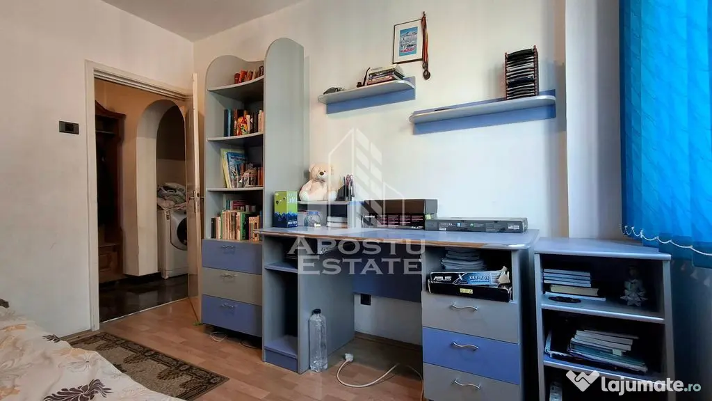 Apartament 4 camere micalaca zona 100 - Arad (Arad)