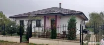 Sabareni, casa parter 145 mp, curte 1000 mp, mobilata, utilata