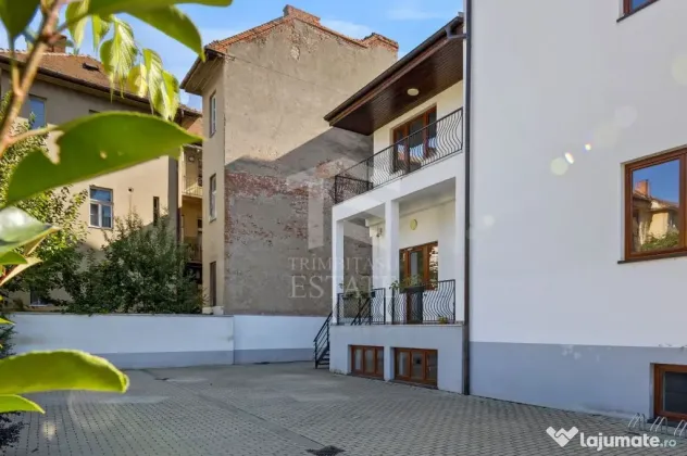 ULTRACENTRAL | Spatiu Comercial | Demisol + Parter 450mp | Impecabil - Timisoara (Timis)