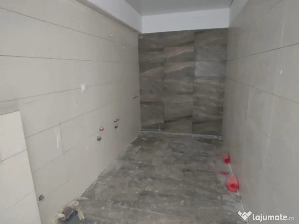 APARTAMENT 3 CAMERE, DECOMANDAT, BLOC NOU, COMISION 0