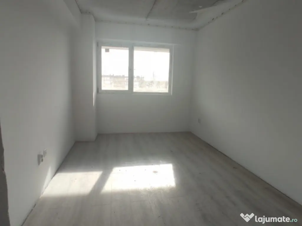 APARTAMENT 3 CAMERE, DECOMANDAT, BLOC NOU, COMISION 0