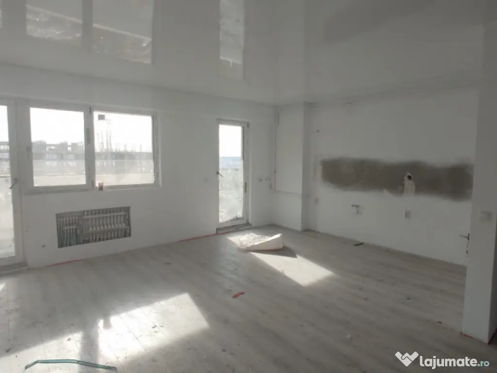APARTAMENT 3 CAMERE, DECOMANDAT, BLOC NOU, COMISION 0