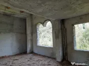 Conac situat in Breaza cu 2340 mp teren 