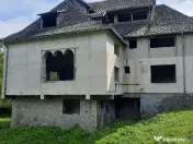 Conac situat in Breaza cu 2340 mp teren 