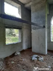 Conac situat in Breaza cu 2340 mp teren 