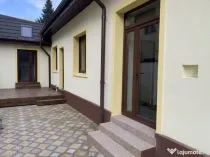 Vatra Luminoasa, Casa 5 camere.