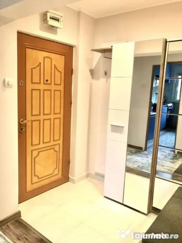 Inchiriere apartament 3 camere decomandat