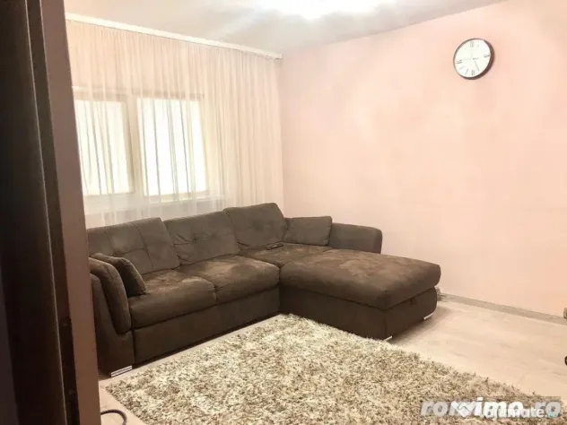 Inchiriere apartament 3 camere decomandat