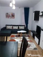 3 camere situat in zona Centrului