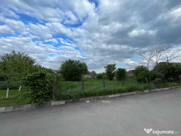 Teren intravilan, investitie, 860 mp, in Campia Turzii