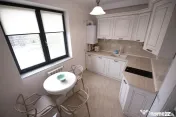 APARTAMENT 3 CAMERE MAMAIA CU VEDERE LA LAC 