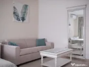 APARTAMENT 3 CAMERE MAMAIA CU VEDERE LA LAC 