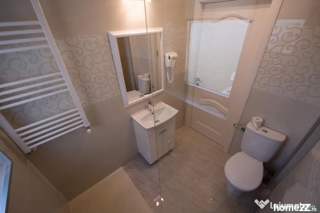 APARTAMENT 3 CAMERE MAMAIA CU VEDERE LA LAC - Mamaia (Constanta)