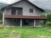 Vila 1+1 zona Berbești 