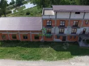 Pensiune de Vânzare cu Priveliște Panoramică către R?... 