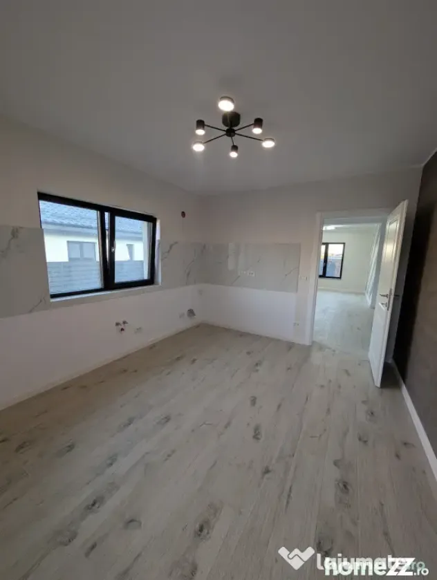 Casa premium! Hemeiusi 3 dormitoare,3 bai , terasa beci - Bacau (Bacau)
