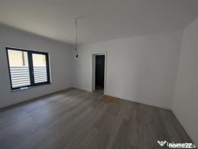 Casa premium! Hemeiusi 3 dormitoare,3 bai , terasa beci
