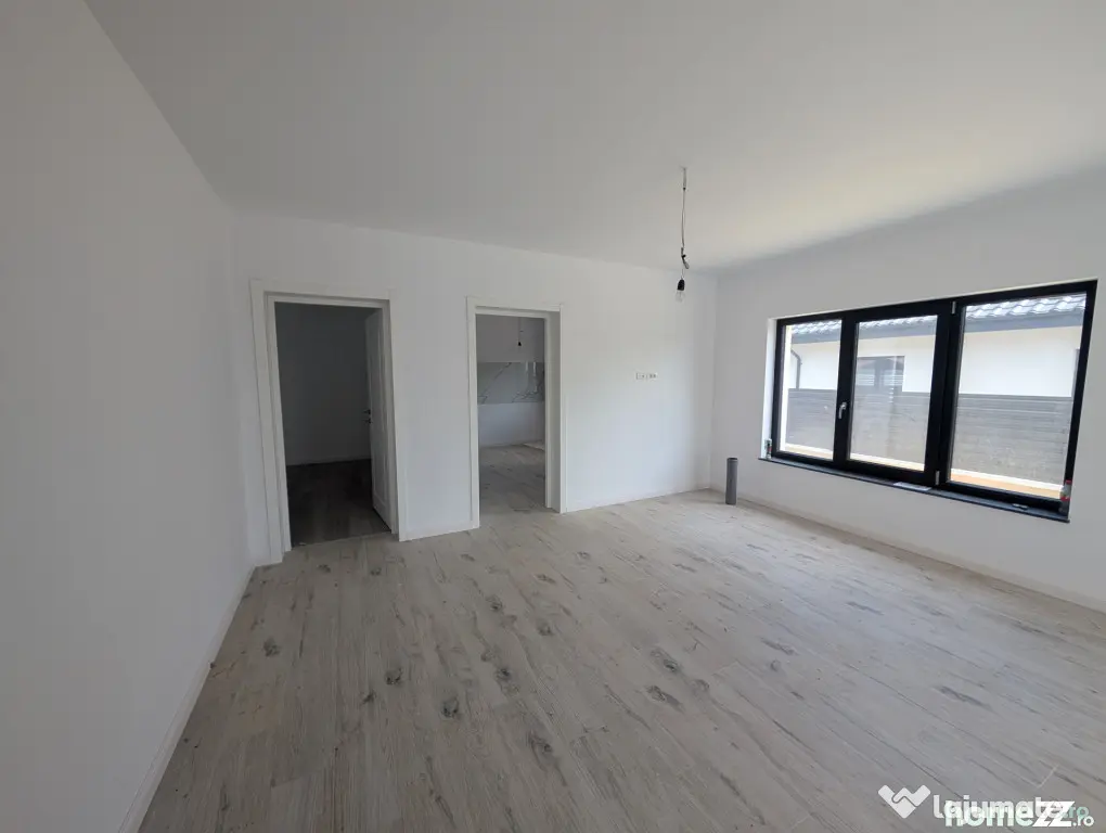 Casa premium! Hemeiusi 3 dormitoare,3 bai , terasa beci