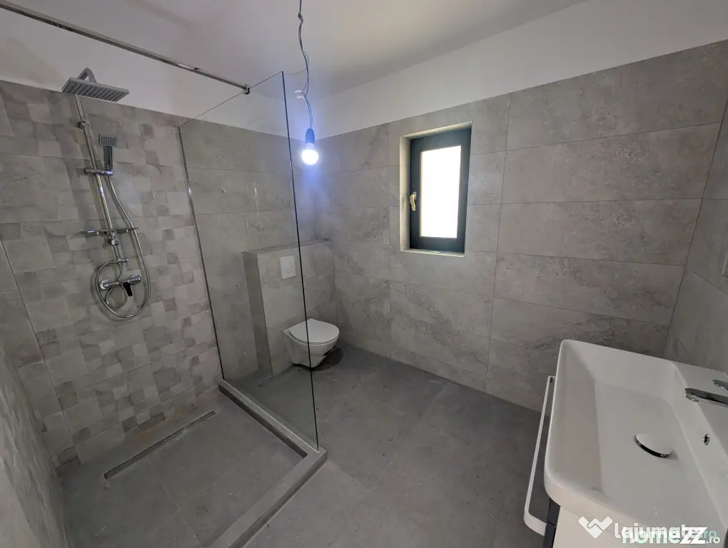 Casa premium! Hemeiusi 3 dormitoare,3 bai , terasa beci