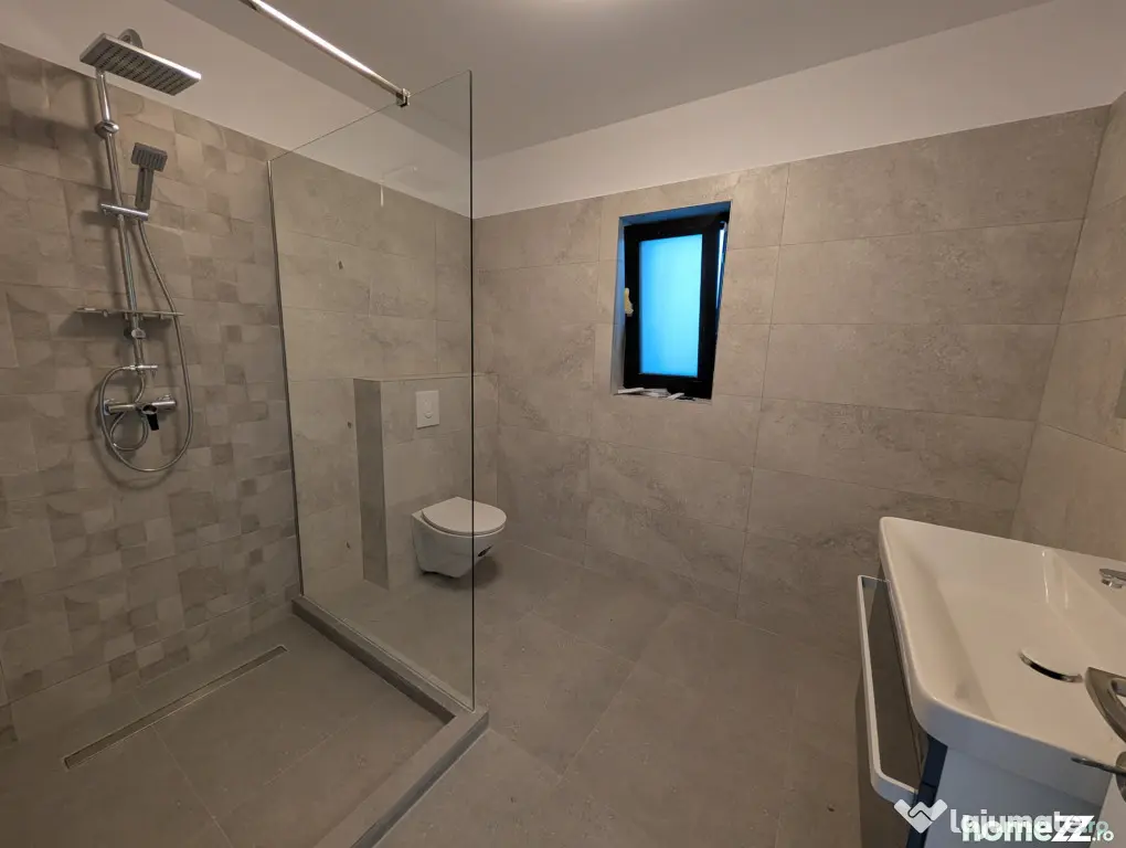 Casa premium! Hemeiusi 3 dormitoare,3 bai , terasa beci - Bacau (Bacau)