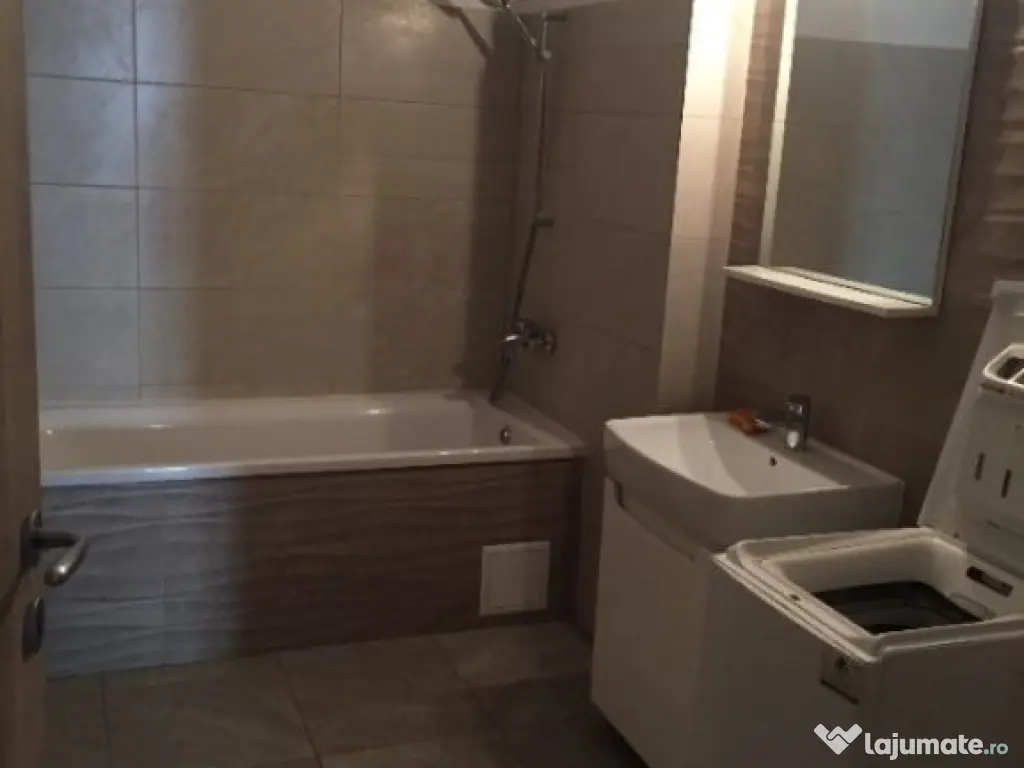 Apartament cu 2 camere str Apelor