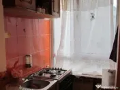 Apartament o camera zona Lunei 