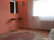 Apartament o camera zona Lunei 