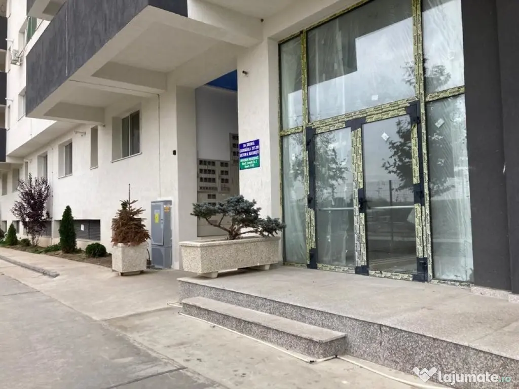 Oferta de vanzare / inchiriere Spatiu comercial 376 mp