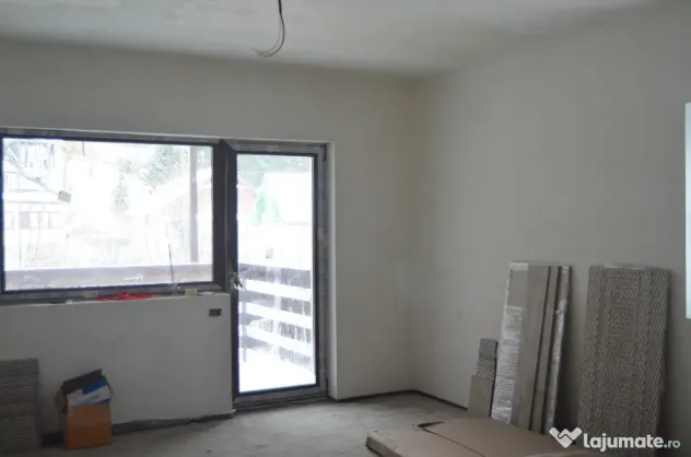 Apartament cu trei camere situat in Busteni