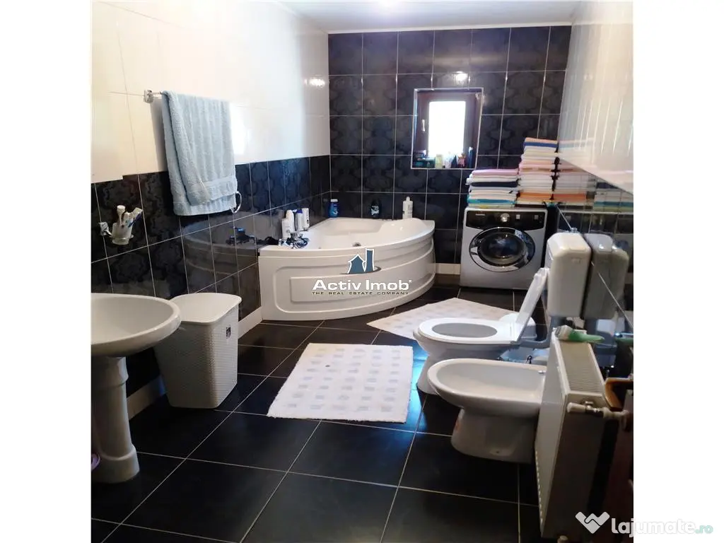 Vila 6 camere Auchan Vitan