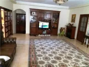 Vila 6 camere Auchan Vitan 