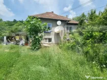 Casa individuala 140 mp cu teren 14660 mp - posibilitate de