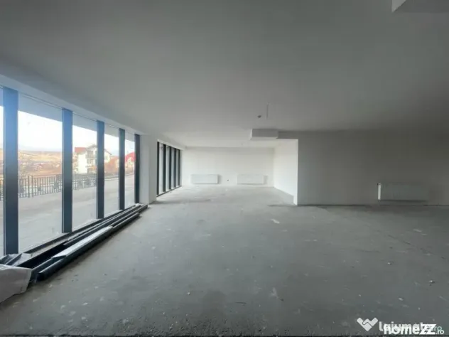 Spatiu comercial de 269 mp! Vad foarte bun ! - Floresti (Cluj)