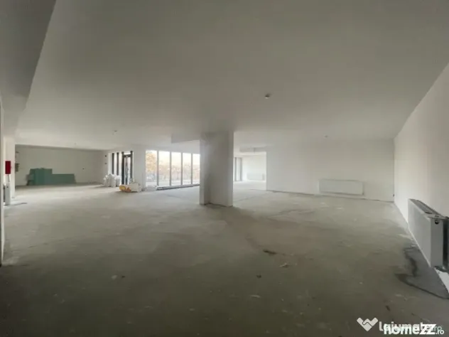 Spatiu comercial de 269 mp! Vad foarte bun ! - Floresti (Cluj)