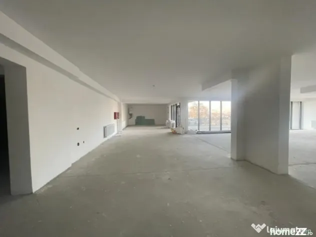 Spatiu comercial de 269 mp! Vad foarte bun ! - Floresti (Cluj)