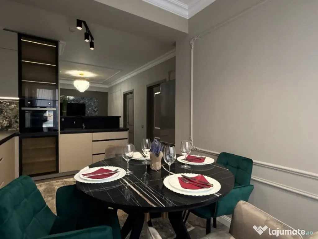 Inchiriez apartament cu 2 camere in zona Andrei Muresanu