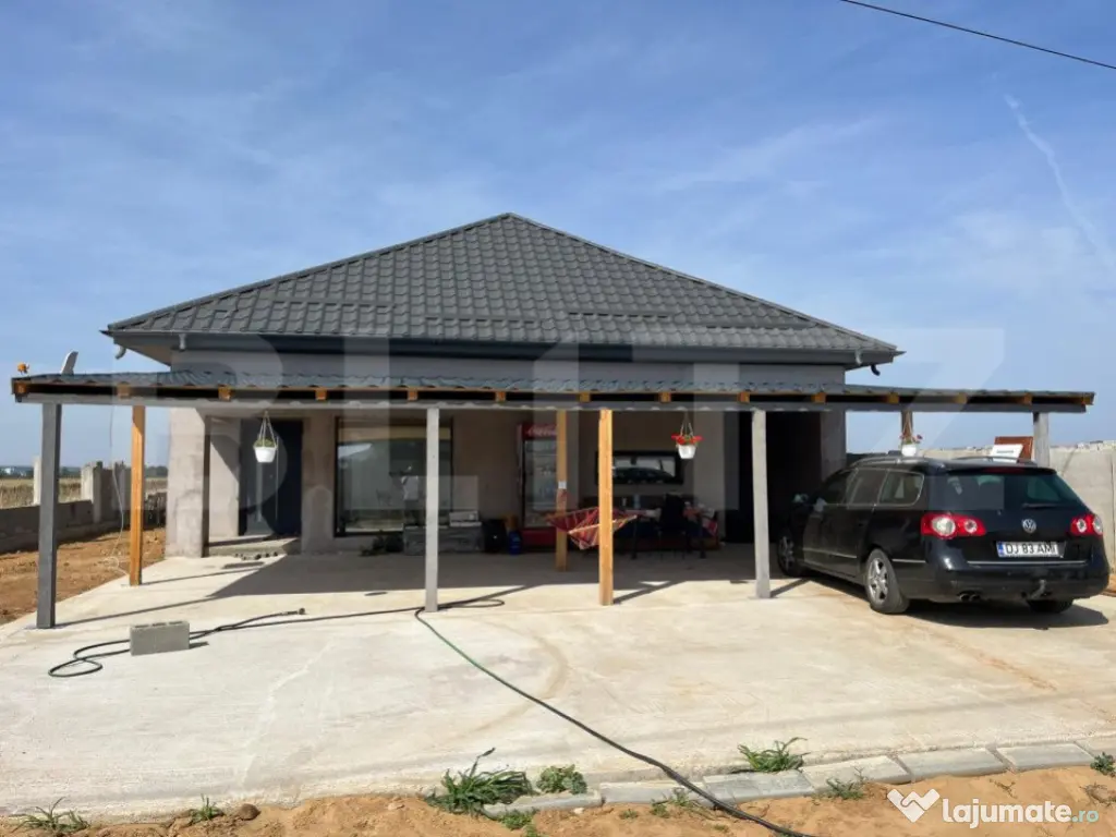 Casa pe parter 215 mp zona Tancodrom , cu 818 mp de teren.