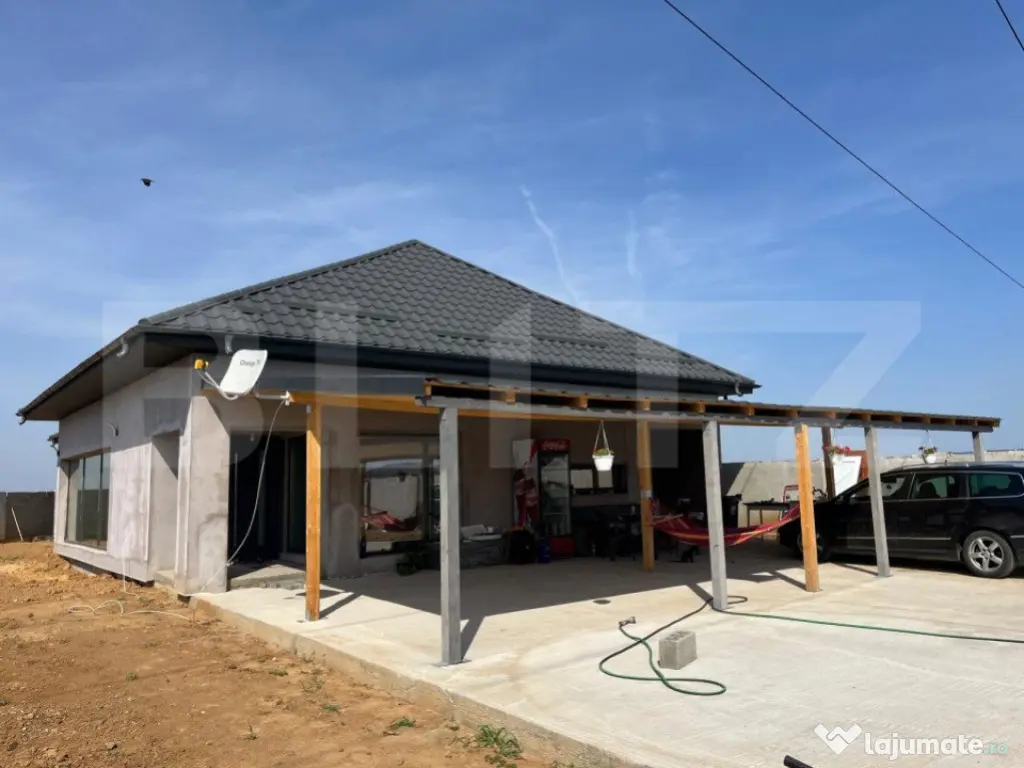 Casa pe parter 215 mp zona Tancodrom , cu 818 mp de teren.