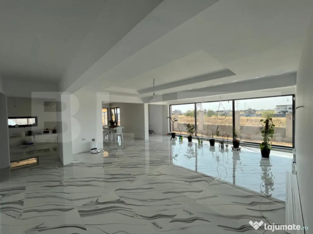 Casa pe parter 215 mp zona Tancodrom , cu 818 mp de teren.