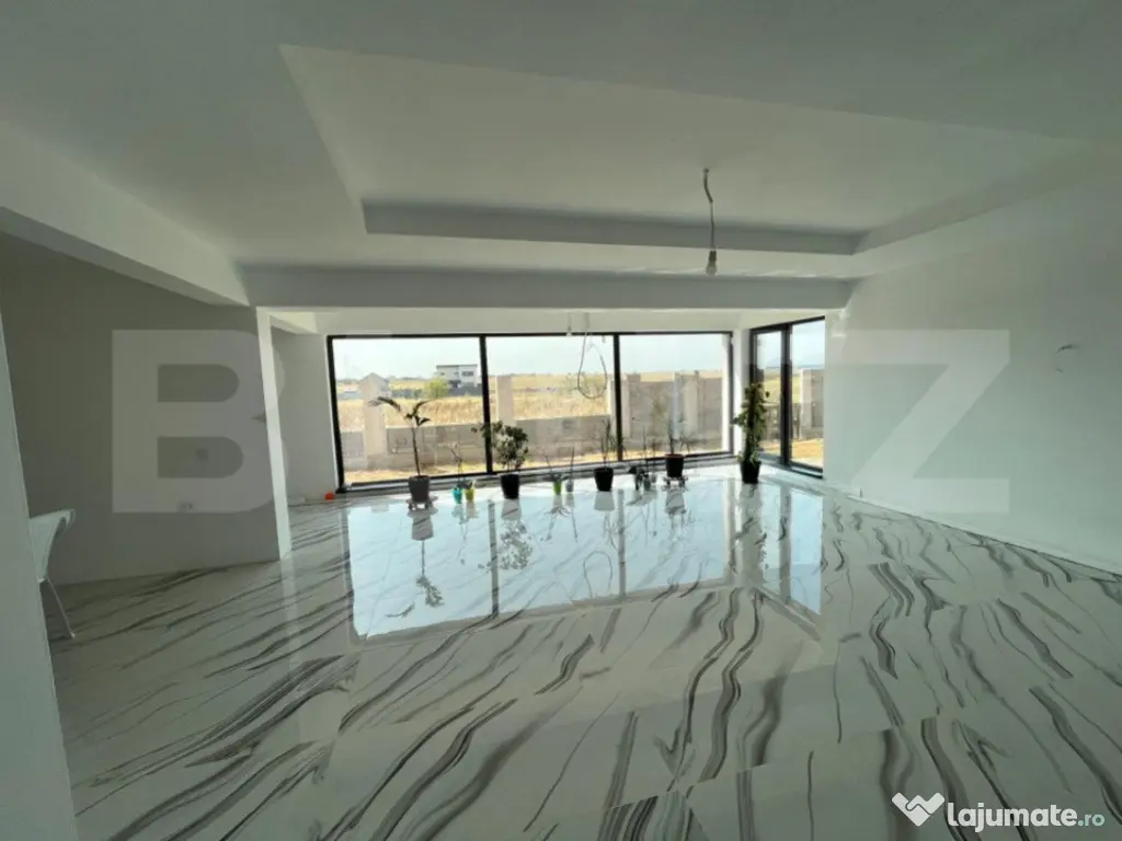 Casa pe parter 215 mp zona Tancodrom , cu 818 mp de teren.