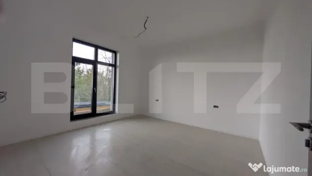 Casă pe structură metalică 3 camere 141 mp utili, teren