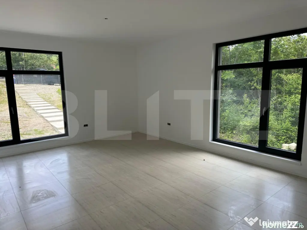 Casă pe structură metalică 3 camere 141 mp utili, teren