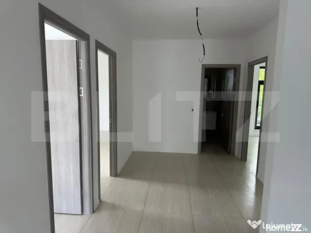 Casă pe structură metalică 3 camere 141 mp utili, teren