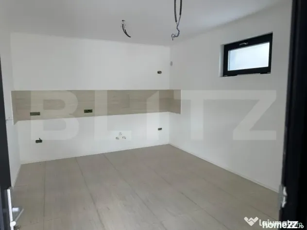 Casă pe structură metalică 3 camere 141 mp utili, teren