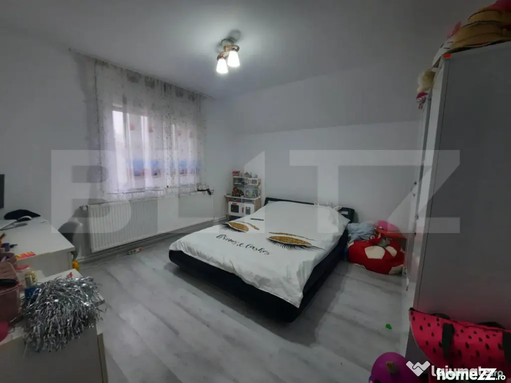 Casa 6 camere centru Miroslava, 240 mp utili, 600 mp de tere - Iasi (Iasi)